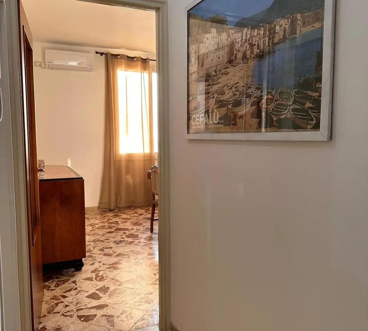Marina House 79 Villa Cefalu 0*,